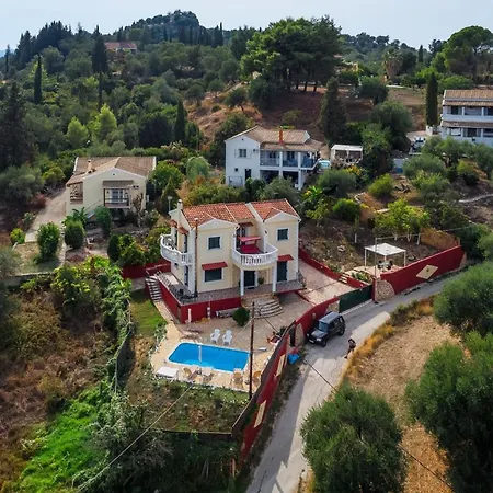 Anne Marie Villa Kavallouri